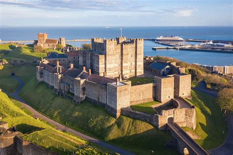 ¡Sumérgete en la Historia y el Misterio en el Castillo de Dover!