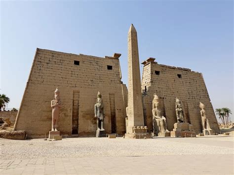 ¡Sumérgete en la historia con el Templo de Isis en Luxor!