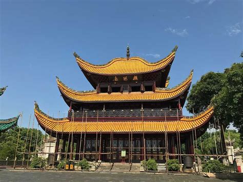   ¡El Templo Yueyang Lou: Un monumento histórico que te transportará al pasado!